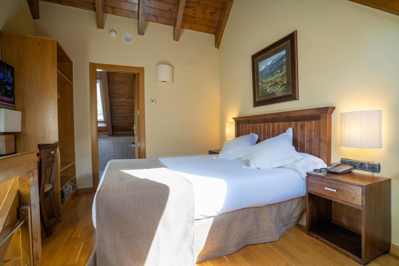 Hotel Hotel&restaurante Peña 4*